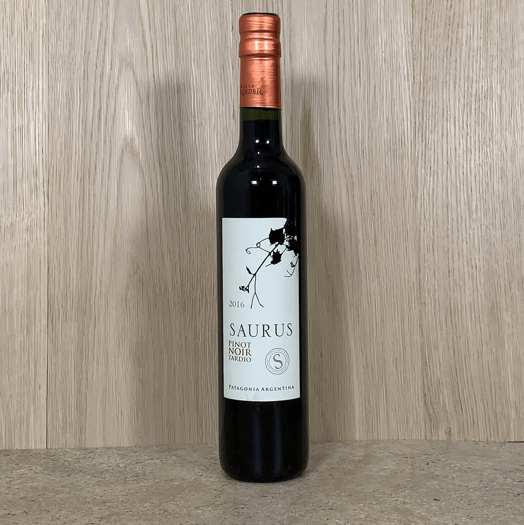 2021 Familia Schroeder Saurus Pinot Noir Tardio (500ml)